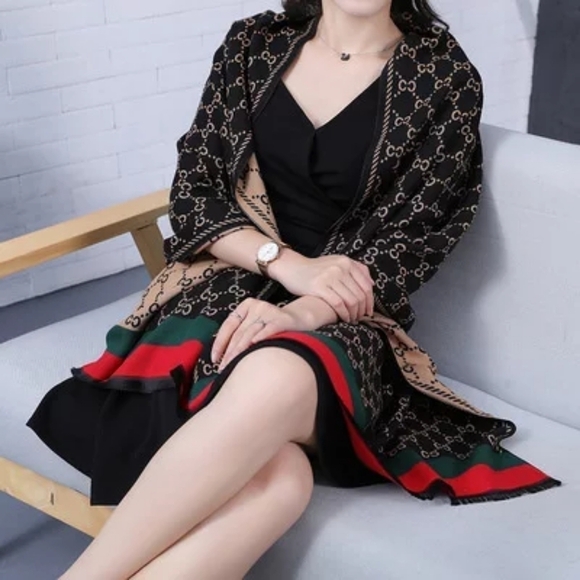 Reversible Stylish Warm Cashmere/Shawl - Picture 2 of 14